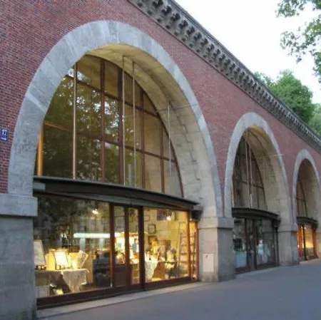 Cozy Parisian Parigi